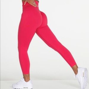 NVGTN Hawaiian Pink Solid Seamless Leggings